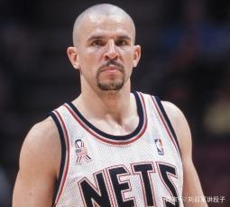 迅速做出反 迅速做出反